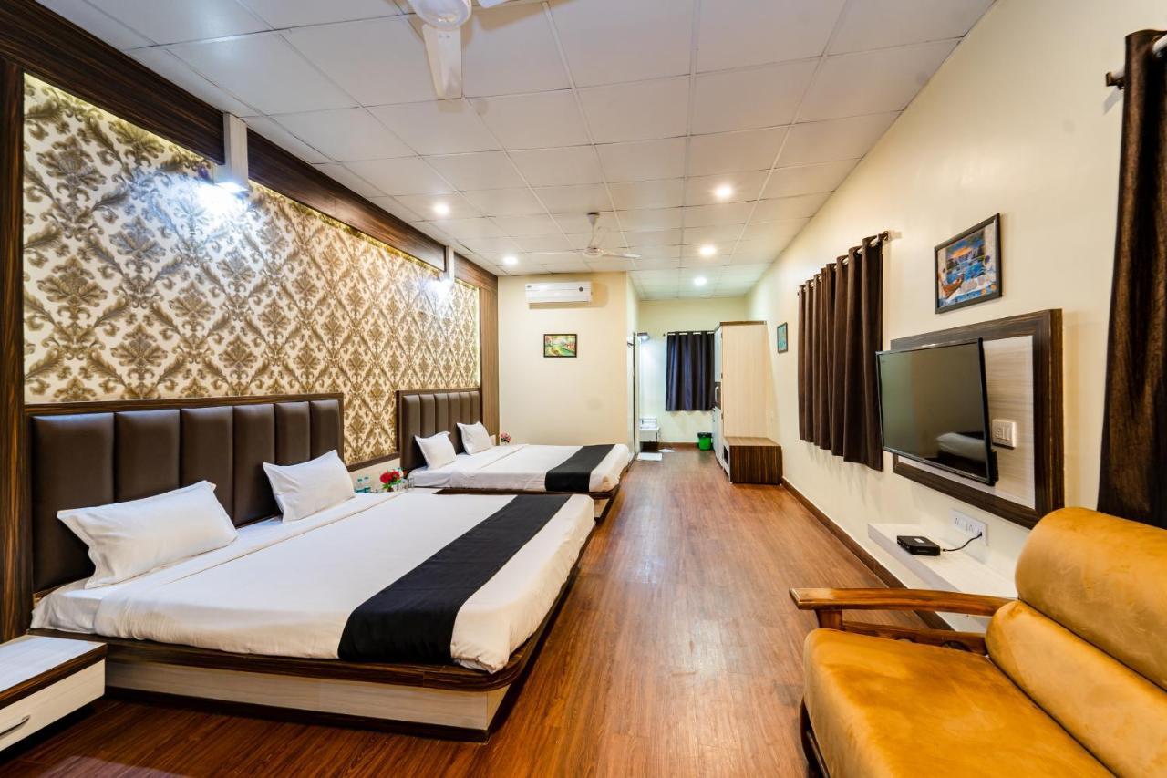 Narmada Hills Resort Omkareshwar Екстер'єр фото