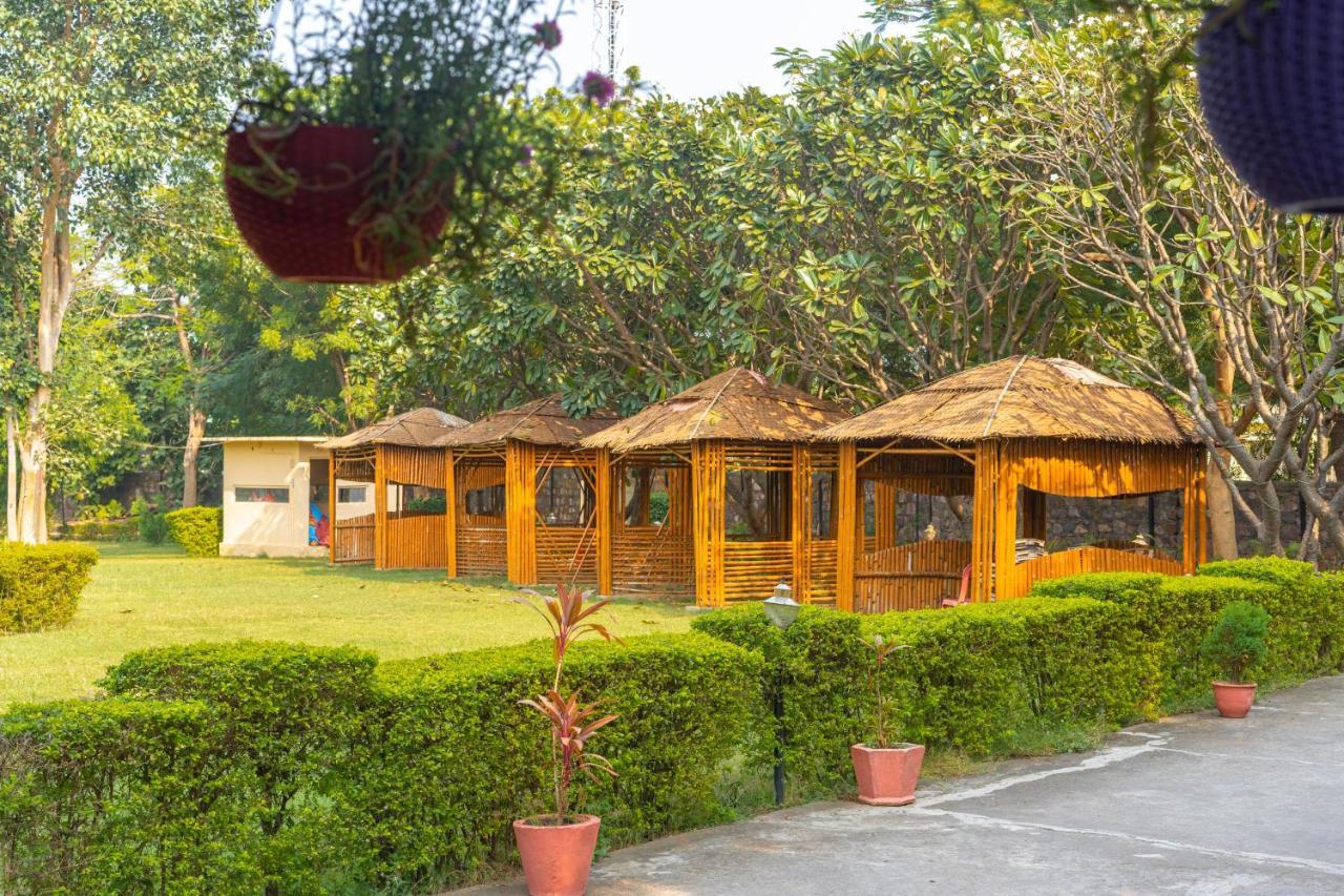 Narmada Hills Resort Omkareshwar Екстер'єр фото