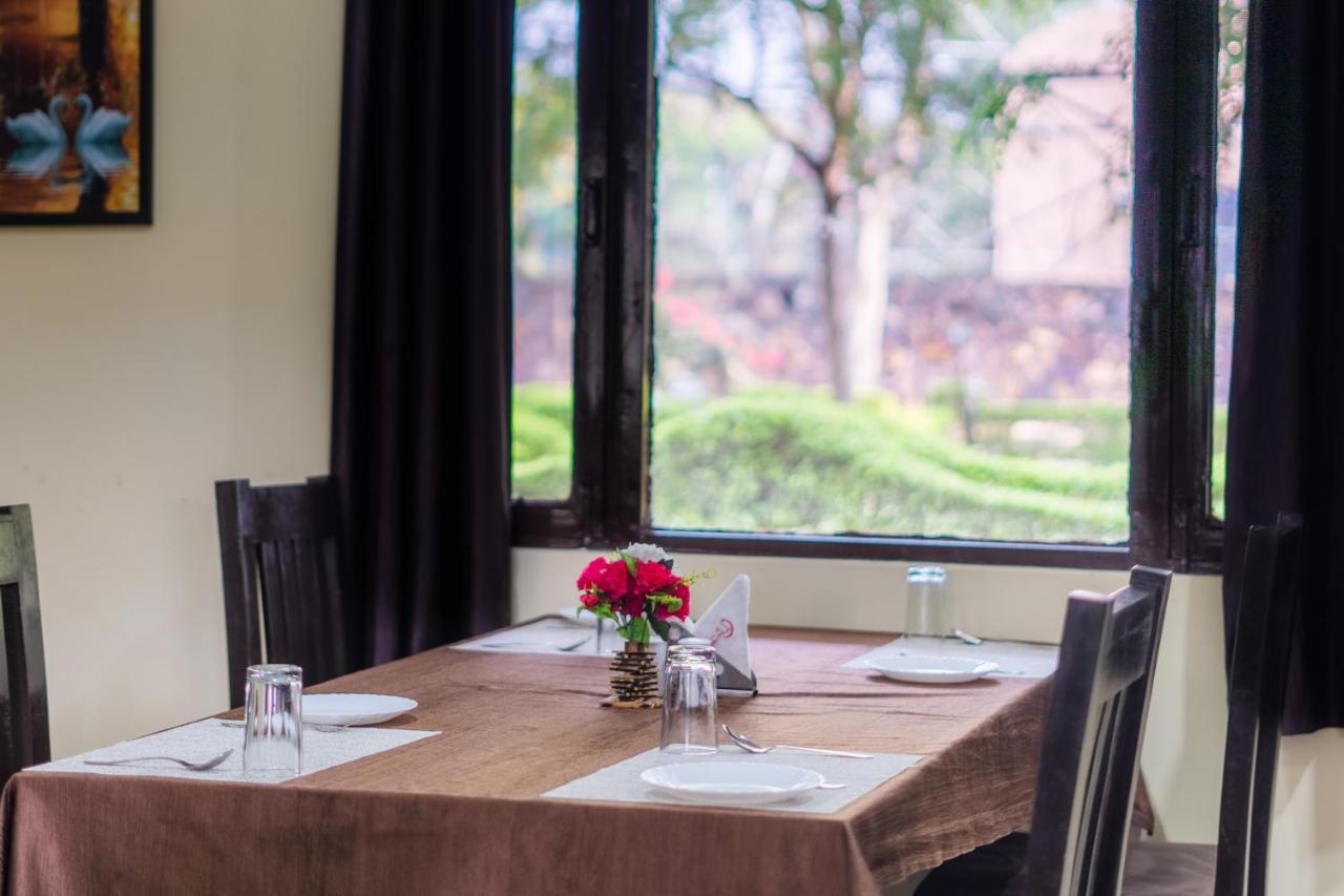 Narmada Hills Resort Omkareshwar Екстер'єр фото