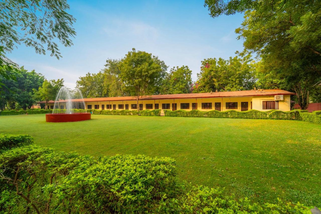 Narmada Hills Resort Omkareshwar Екстер'єр фото