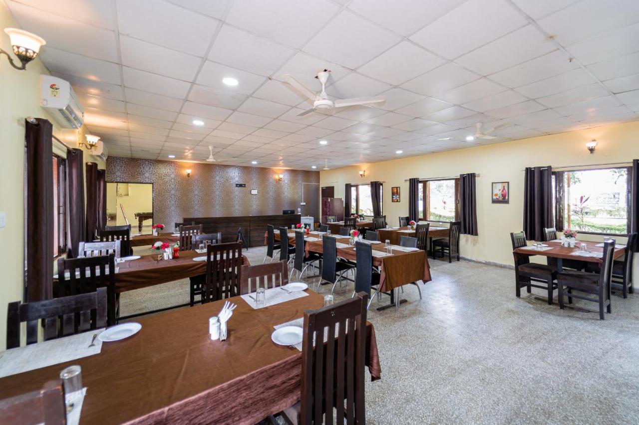 Narmada Hills Resort Omkareshwar Екстер'єр фото